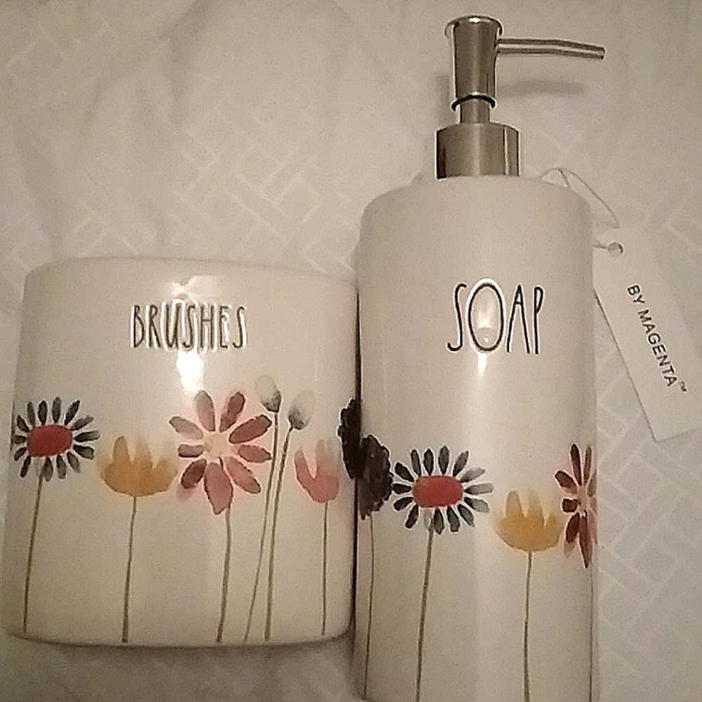 Rae Dunn Bathroom SOAP dispenser